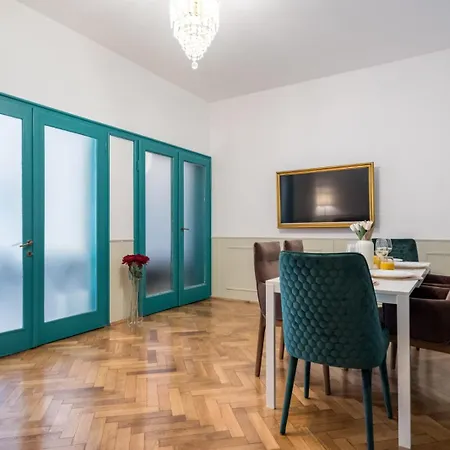 Highline Downtown Residences - Studio & 2-Bedroom Apartments * Bucarest