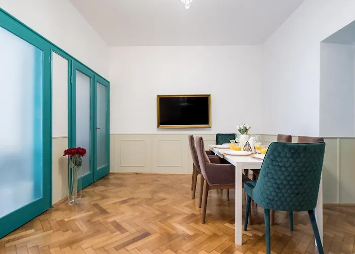 Highline Downtown Residences 6 Persons Family