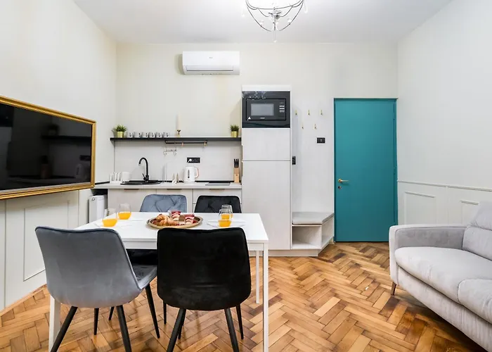 Highline Downtown Residences 6 Persons Family