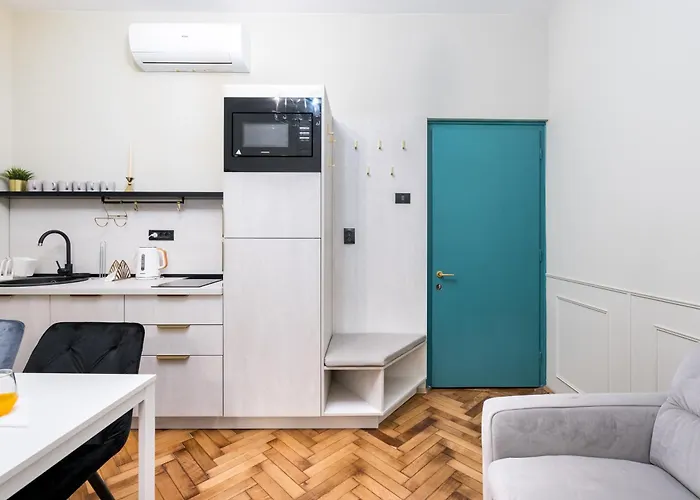 Highline Downtown Residences 6 Persons Family ブカレスト