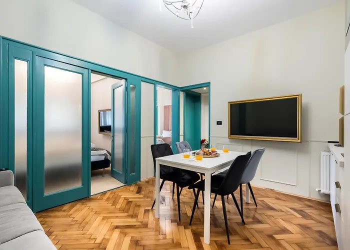 Highline Downtown Residences 6 Persons Family アパート ブカレスト