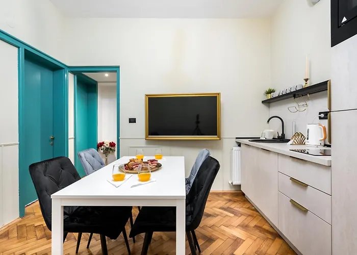 Highline Downtown Residences 6 Persons Family * ブカレスト