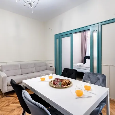 Apartment Highline Downtown Residences 6 Persons Family