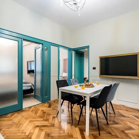 Highline Downtown Residences 6 Persons Family Apartment Bukarest