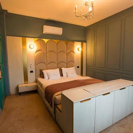 Highline Downtown Residences 6 Persons Family